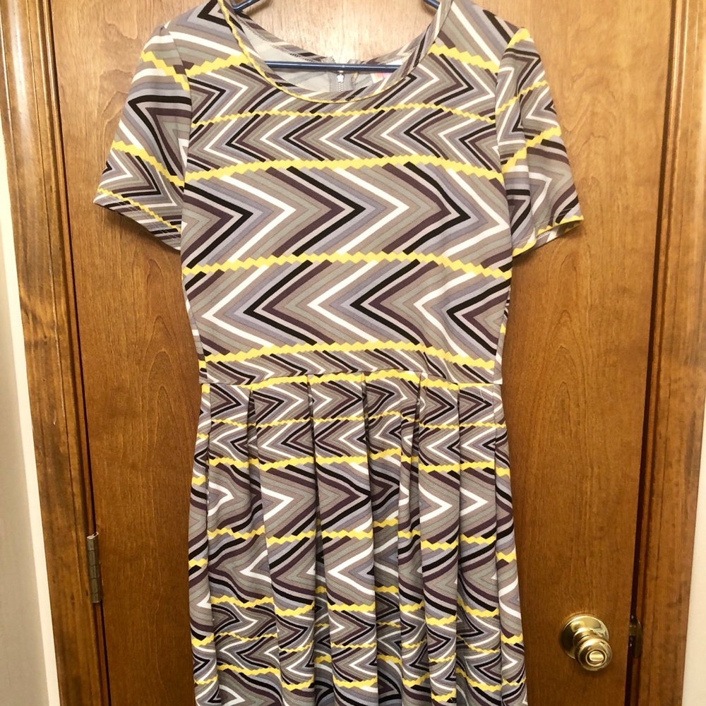 Lularoe Amelia dress LIKE NEW